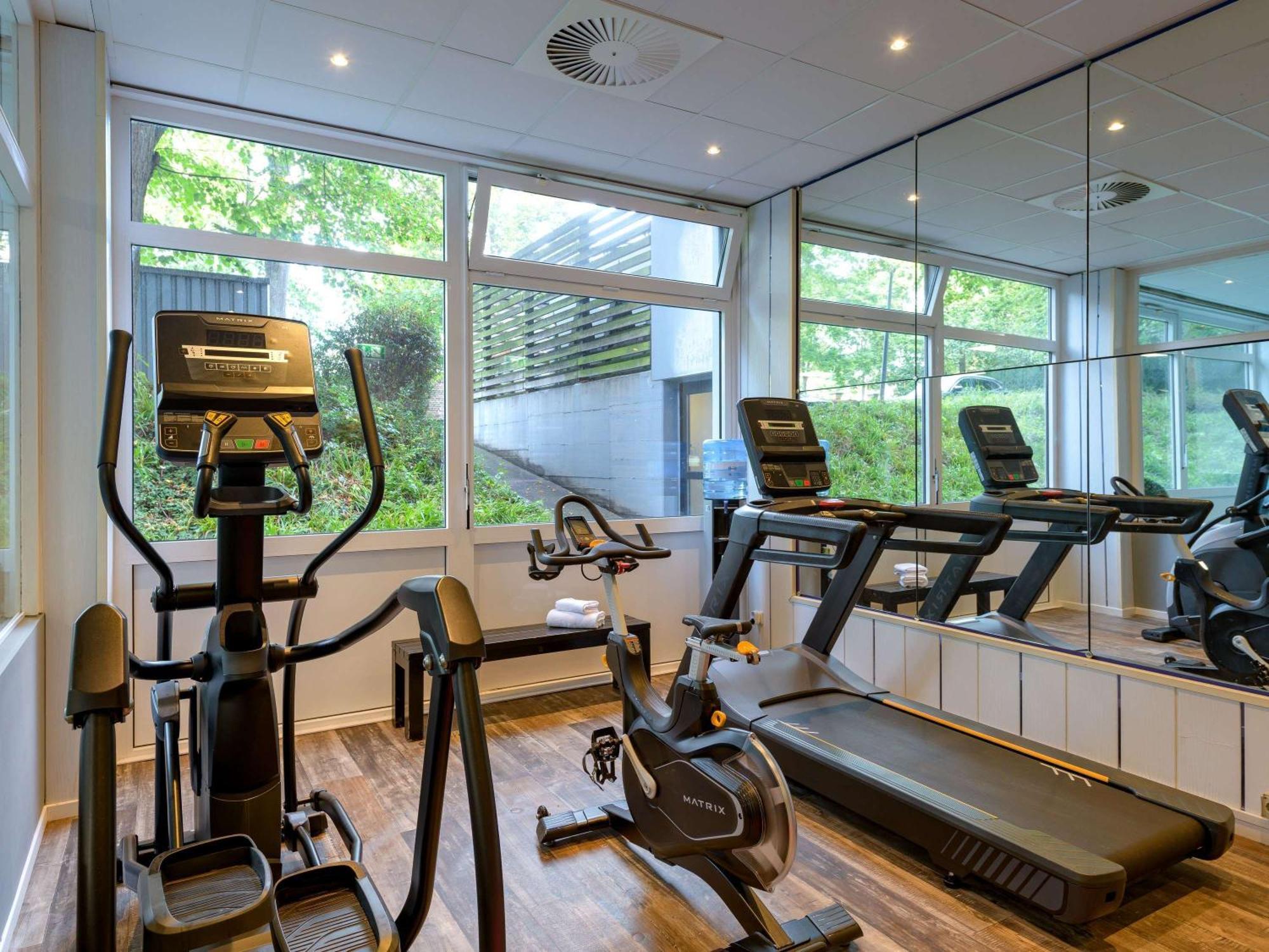 Mercure Hotel Koeln West Bagian luar foto