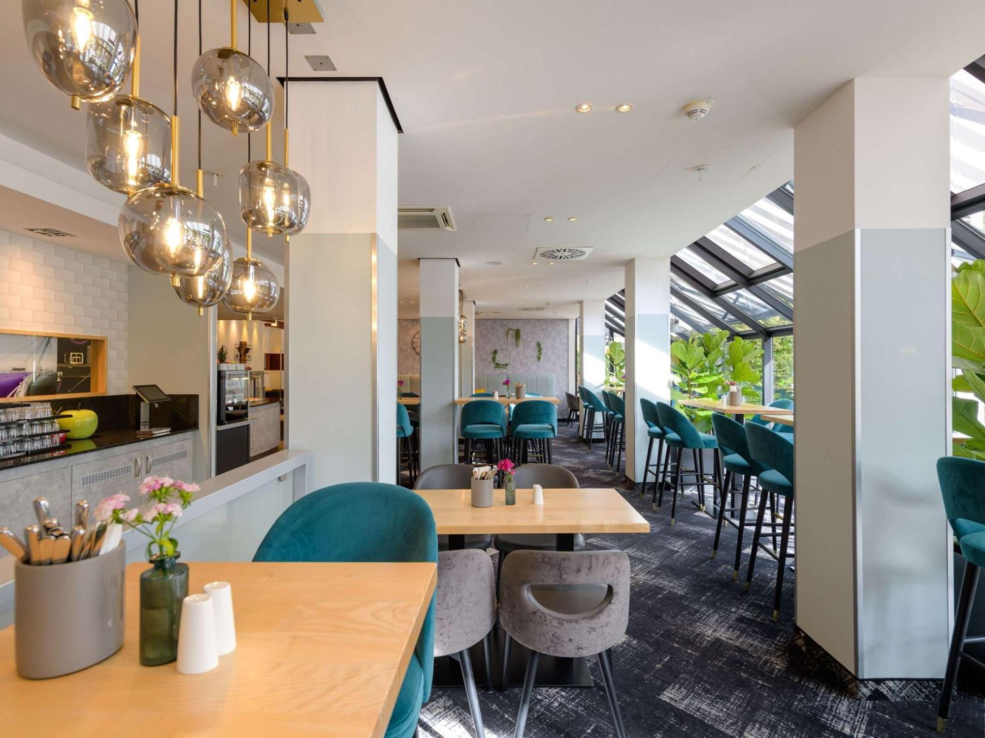 Mercure Hotel Koeln West Bagian luar foto